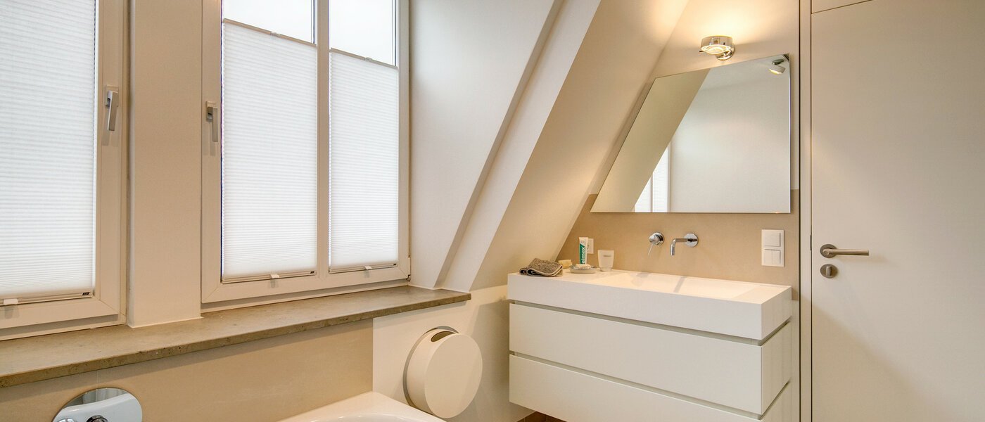 apartment München Neuhausen 02 bathroom 8591