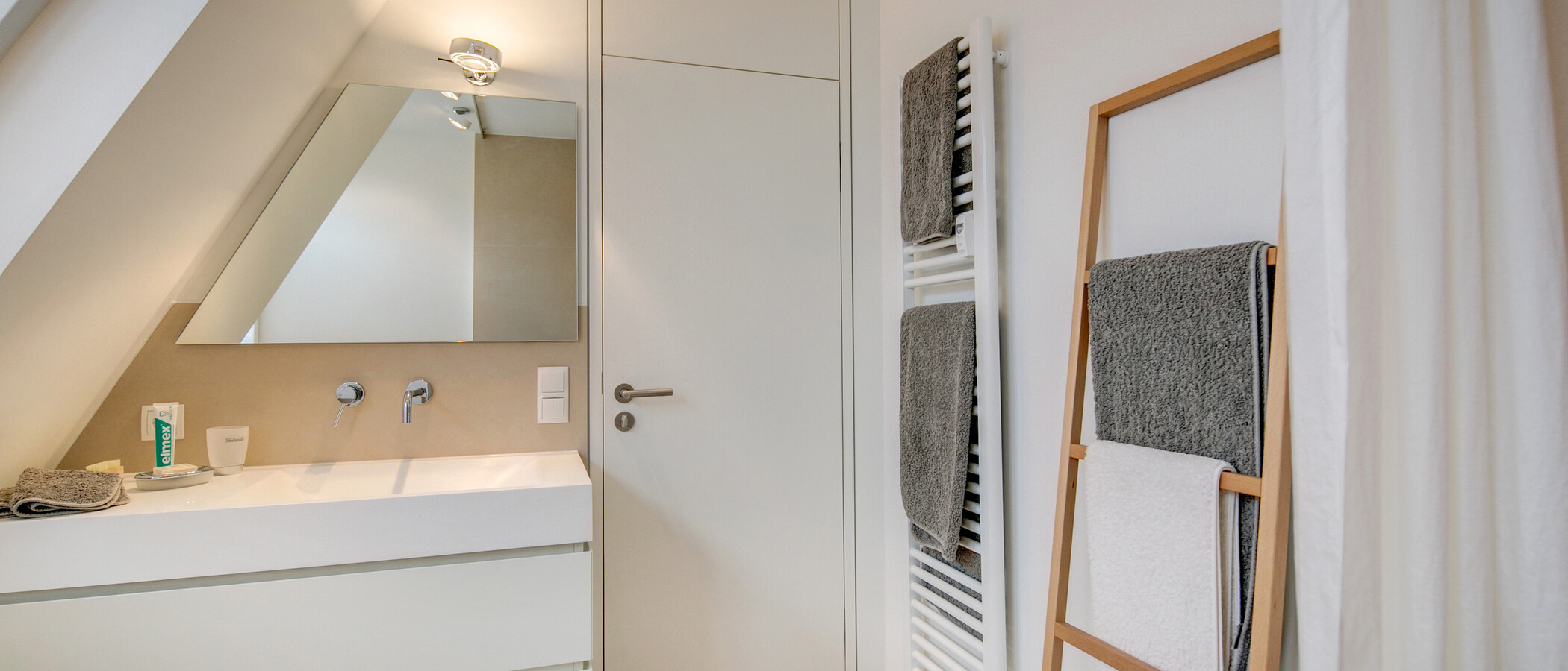 apartment München Neuhausen 03 bathroom 8591
