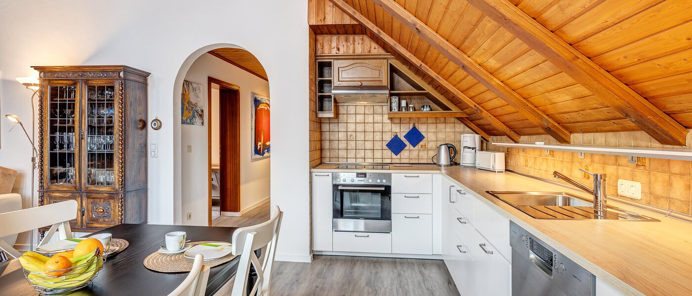 attic apartment München Berg am Laim 03 kitchen 8602