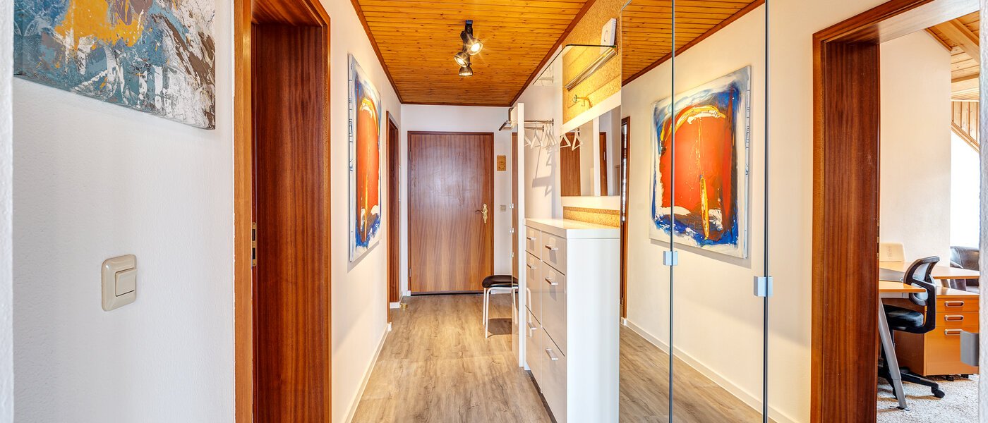 attic apartment München Berg am Laim 01 hall 8602