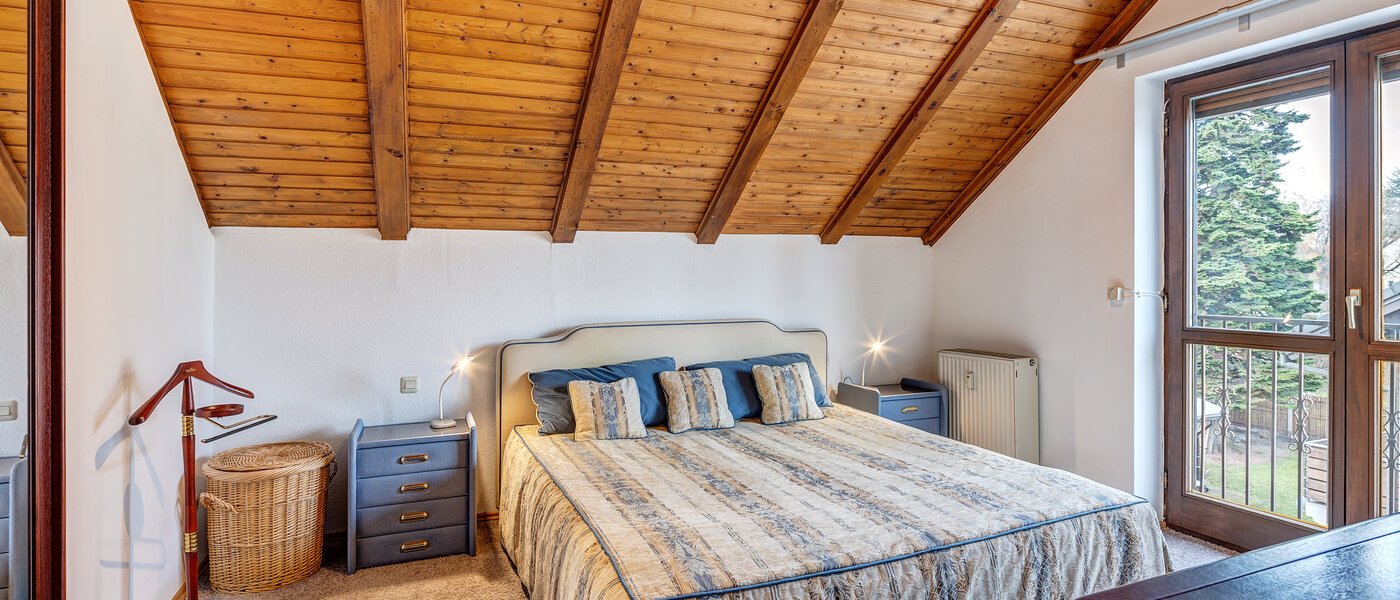 attic apartment München Berg am Laim 01 bedroom 8602