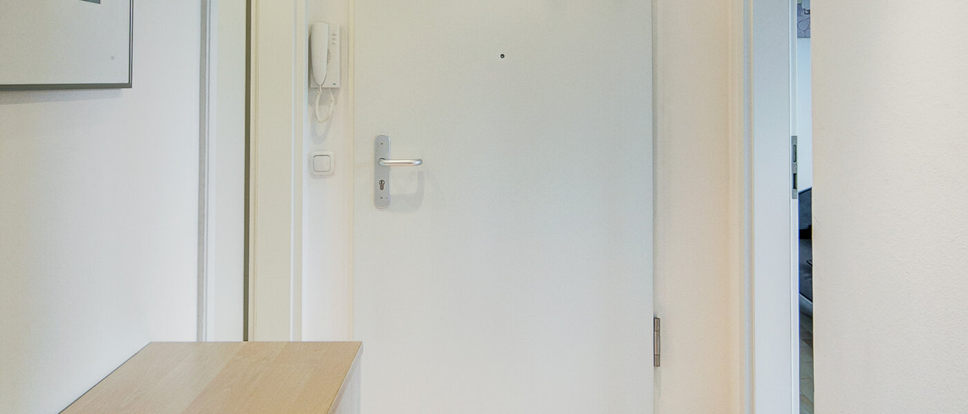 gallery apartment  München Moosach 02 hall 8607