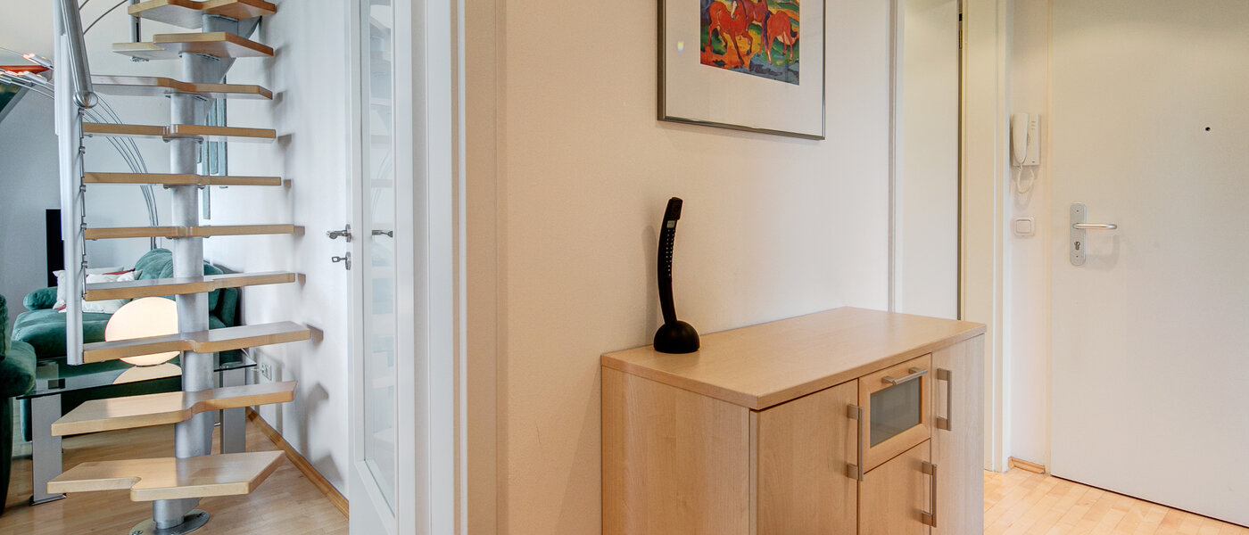 gallery apartment  München Moosach 03 hall 8607