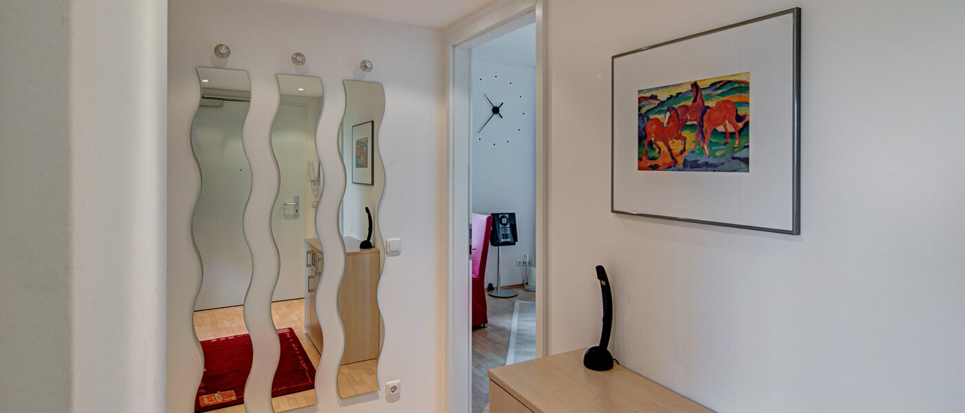 gallery apartment  München Moosach 04 hall 8607