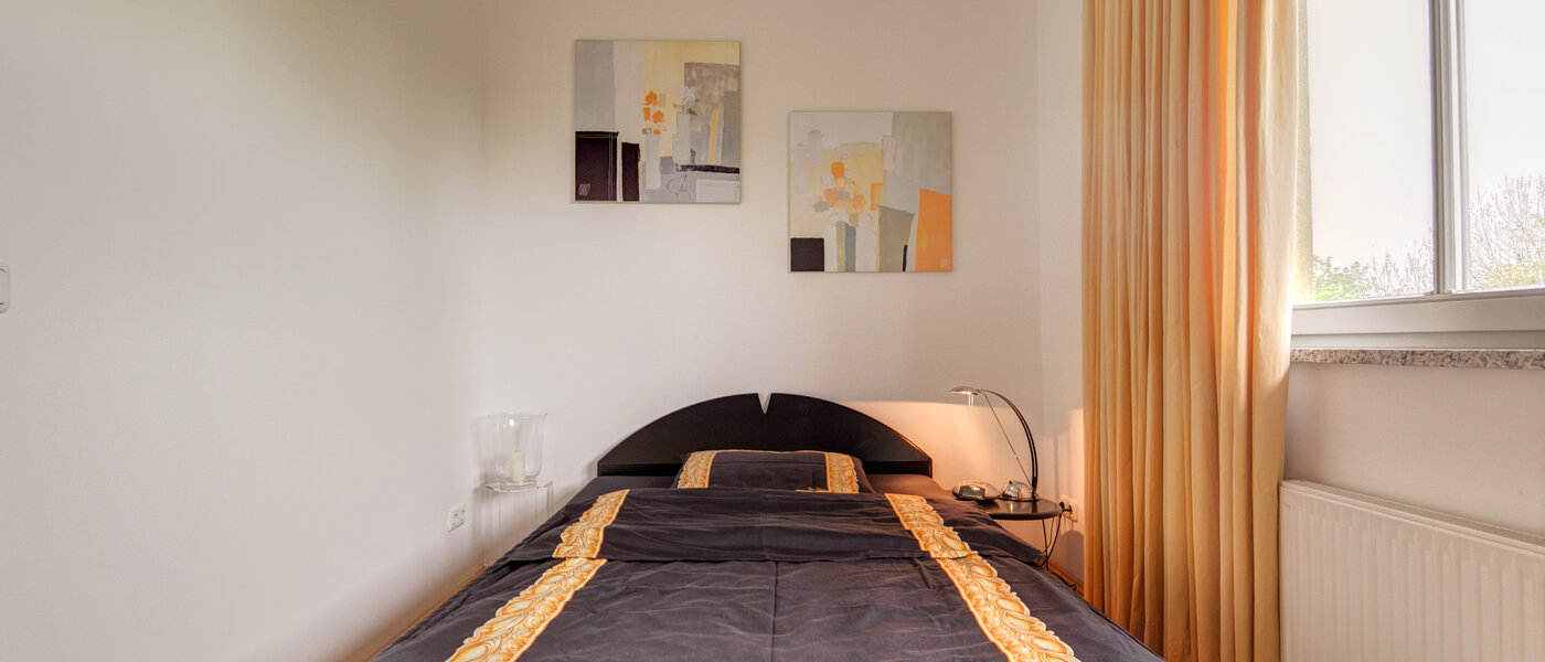 gallery apartment  München Moosach 01 sleeping area 8607