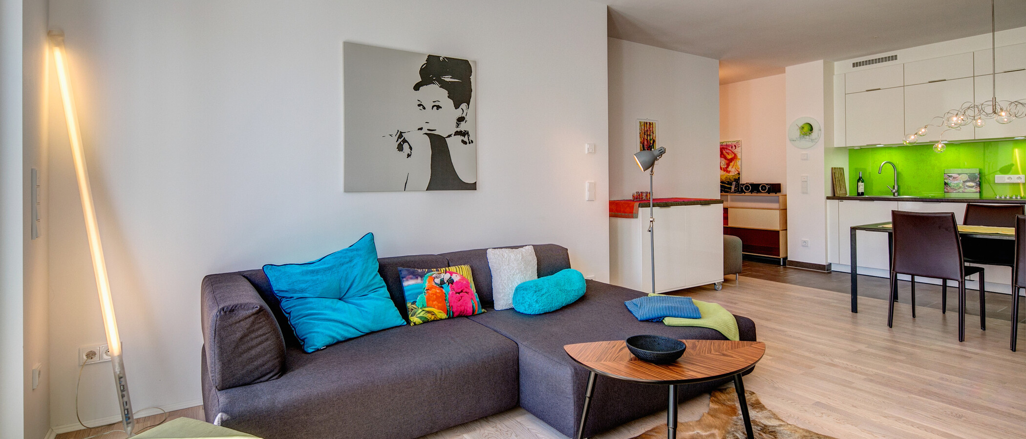 apartment München Schwabing-West 04 living room 8608