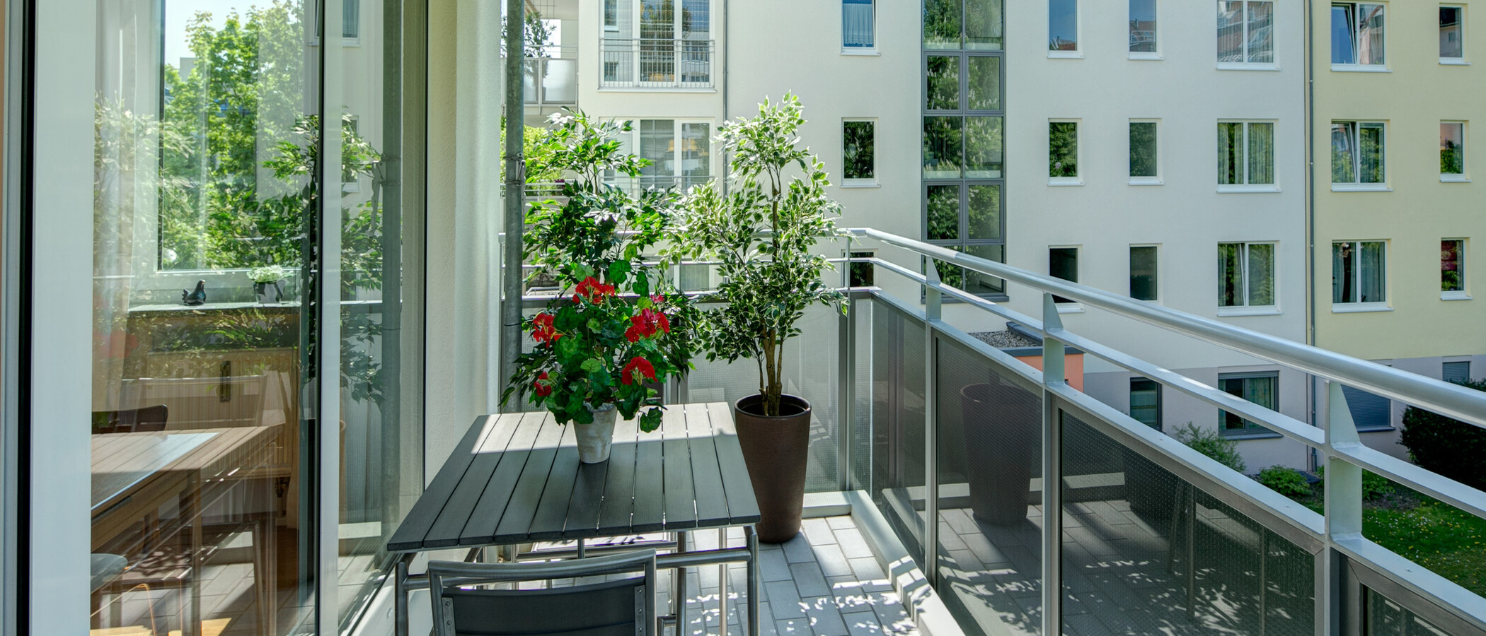 apartment München Maxvorstadt - Universitätsviertel 01 balcony 8629