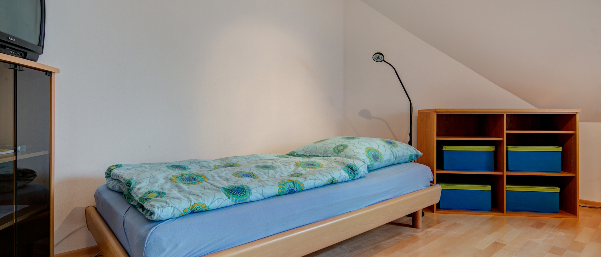 attic apartment München Moosach 01 sleeping area 8631