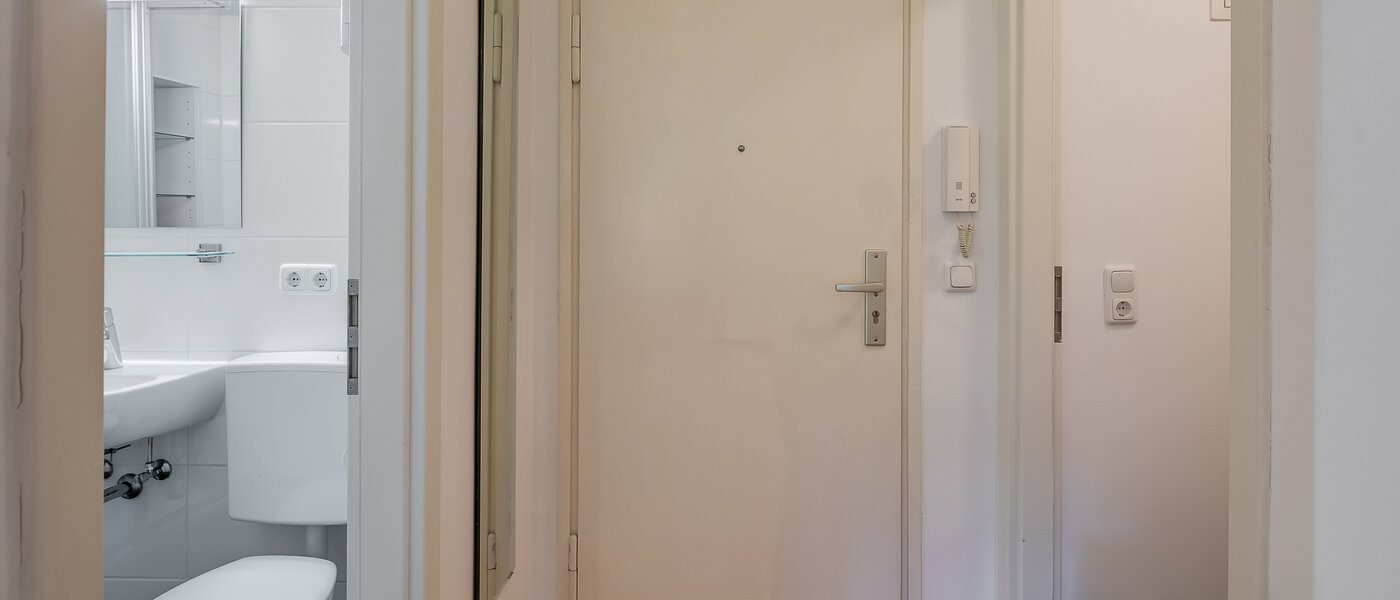 apartment München Parkstadt Bogenhausen 02 hall 8635