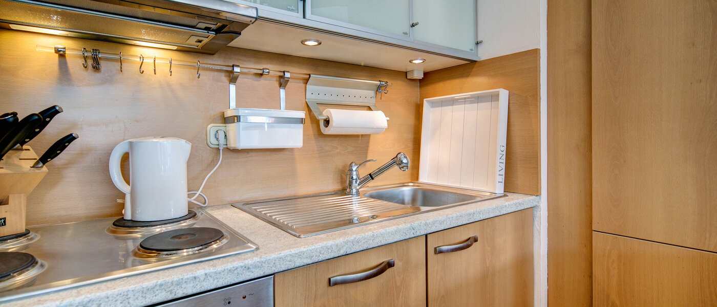 maisonette München Nymphenburg 02 kitchen 8639