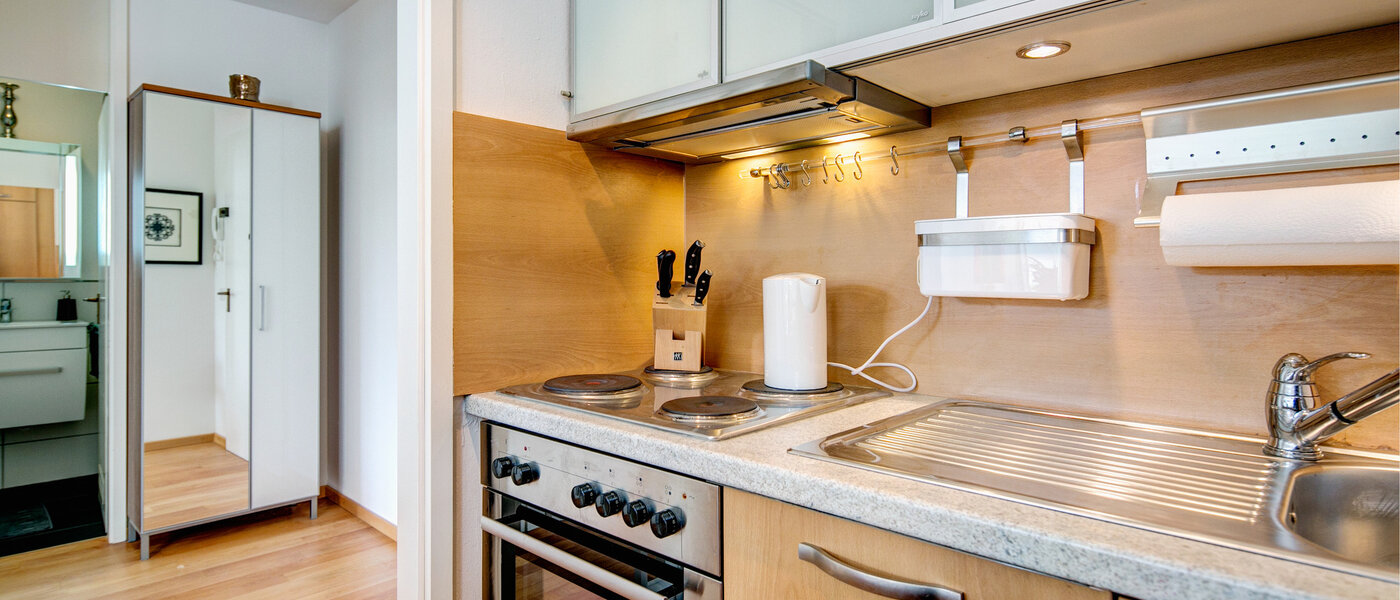 maisonette München Nymphenburg 03 kitchen 8639