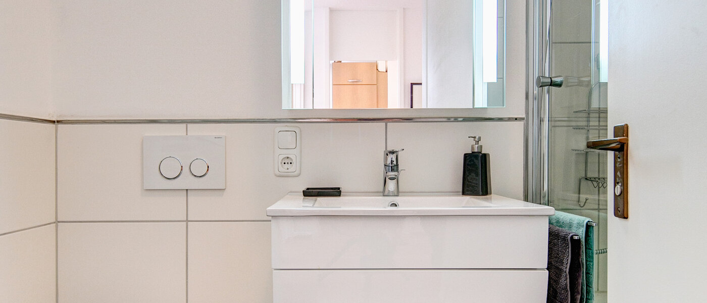 maisonette München Nymphenburg 03 bathroom 8639