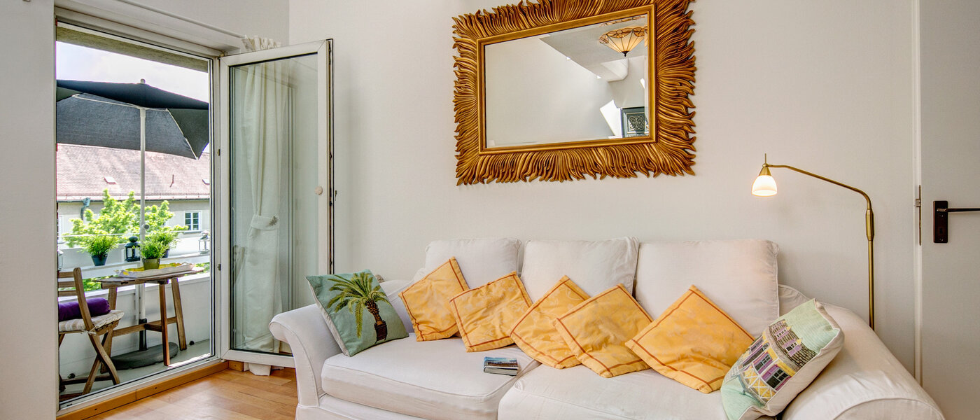 maisonette München Nymphenburg 02 2. living room 8639