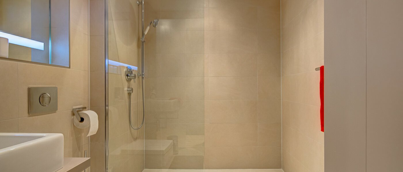 studio München Bogenhausen 01 bathroom 8661