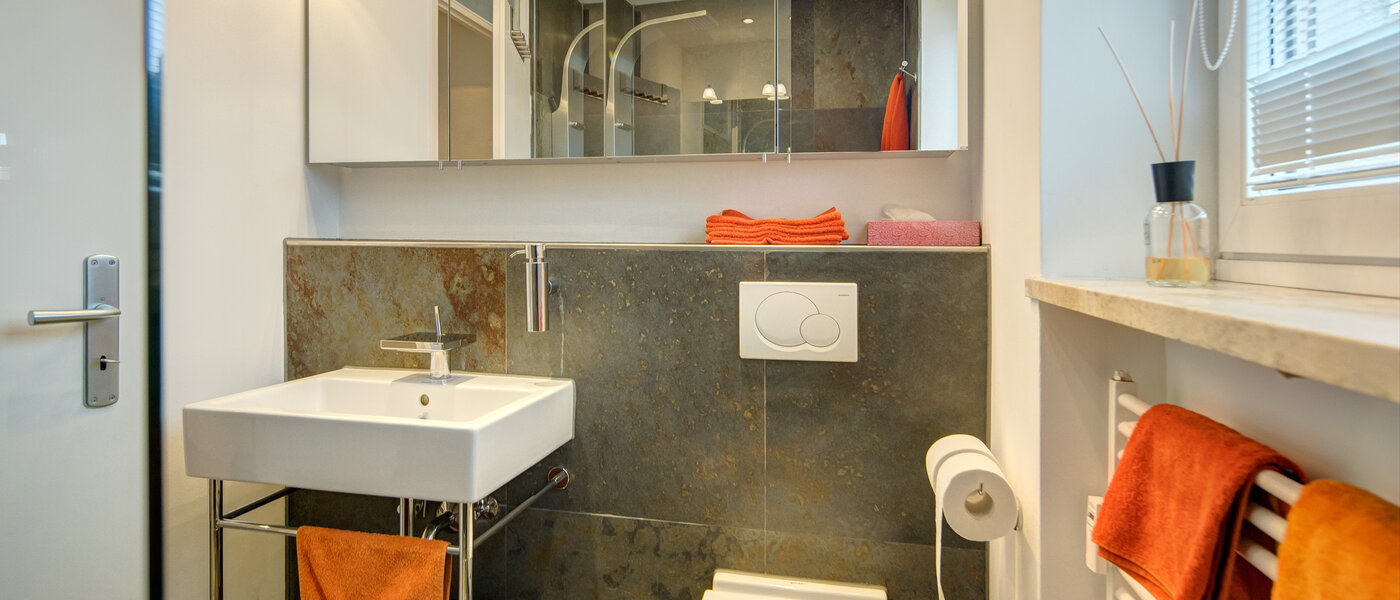 apartment München Schwabing-West (rund um den Hohenzollernplatz) 01 bathroom 8662