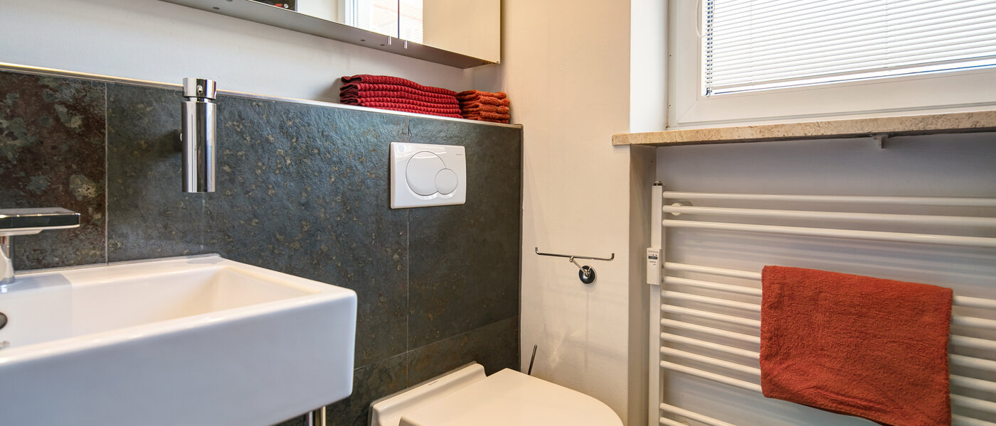 apartment München Schwabing-West (rund um den Hohenzollernplatz) 02 bathroom 8662