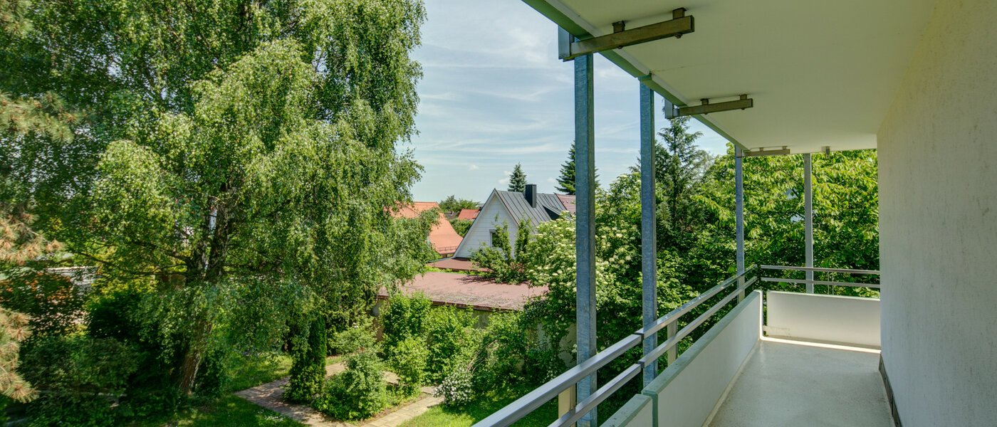 apartment München Am Hart 04 balcony 8704