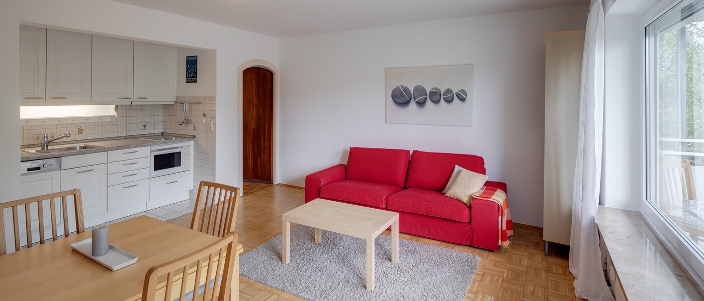 apartment München Am Hart 04 living area 8704