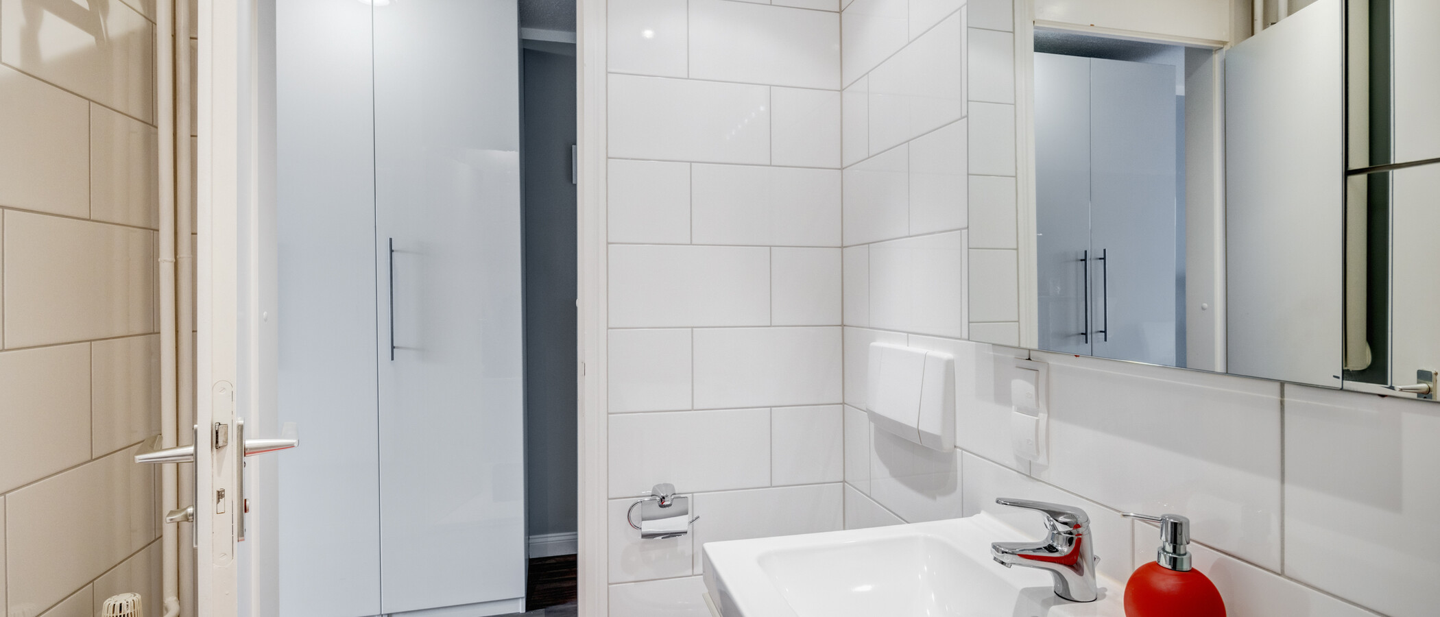 apartment München Schwabing-Nord (zw. Leopoldstraße & Englischen Garten) 02 bathroom 8728