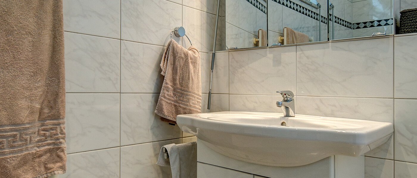 house München Waldtrudering 01 bathroom 8754