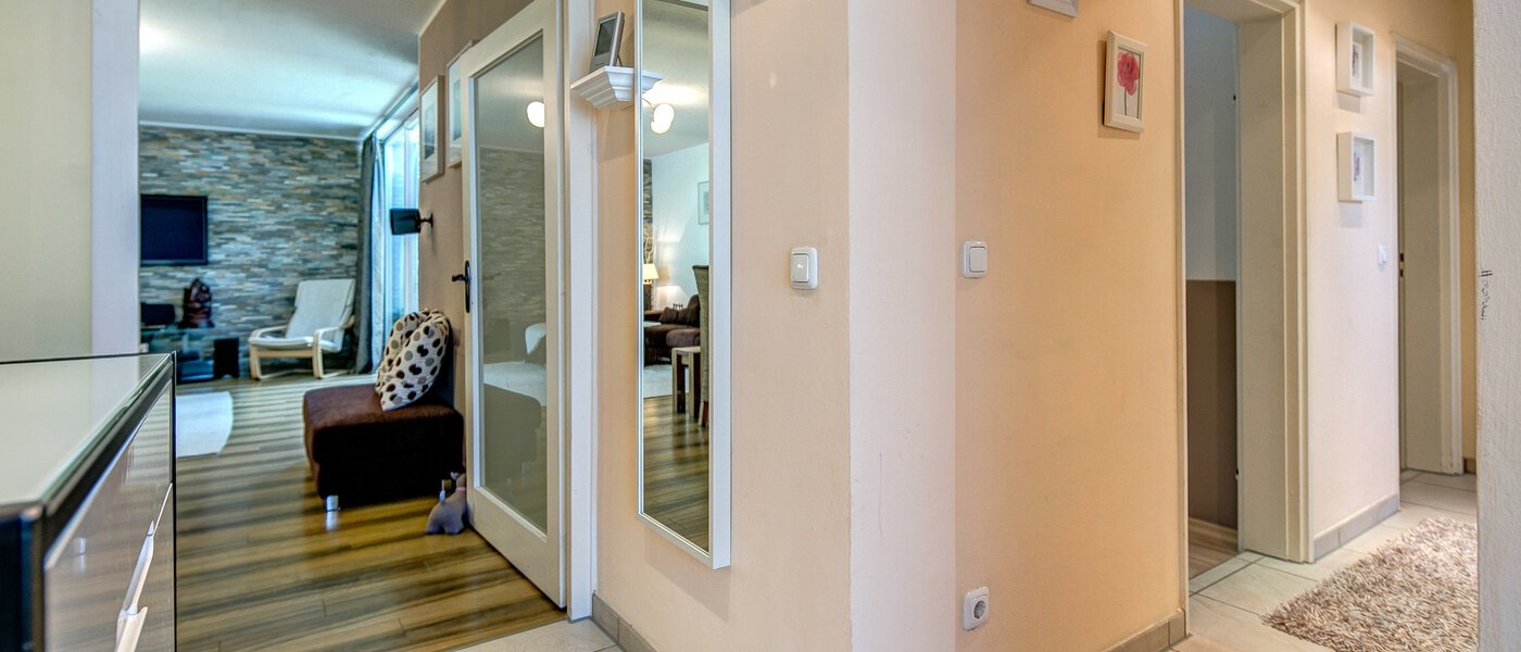 house München Waldtrudering 01 hall 8754