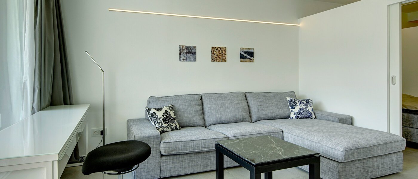 apartment München Olympiadorf 03 living room 8757