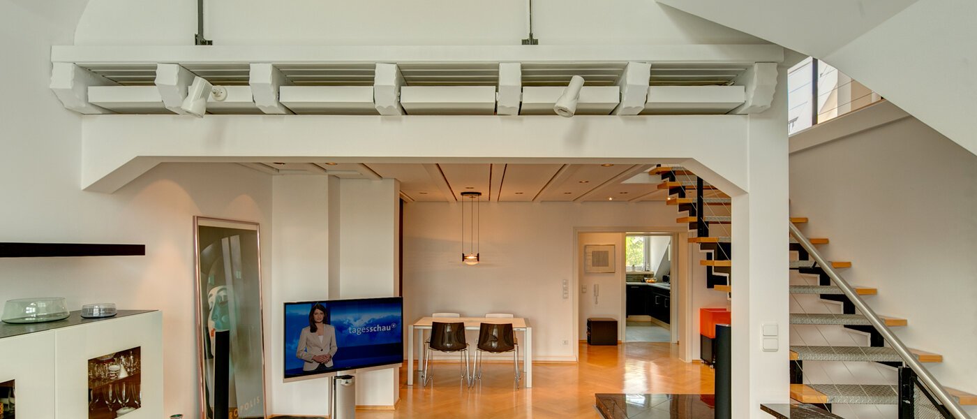 maisonette München Neuhausen 03 living room 8765