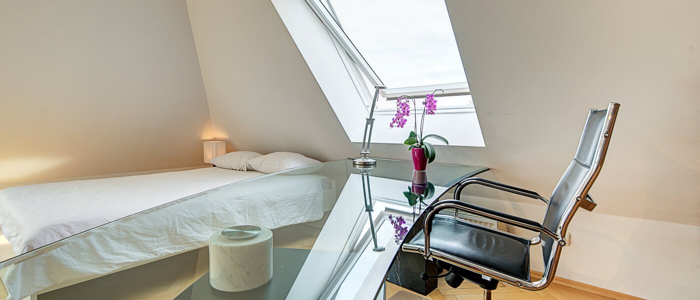 maisonette München Neuhausen 02 2. sleeping area 8765