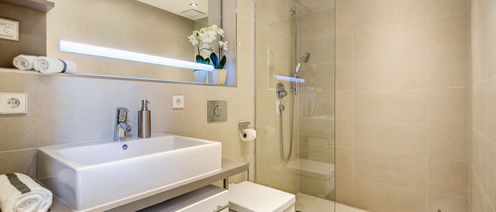 studio München Bogenhausen 01 bathroom 8773
