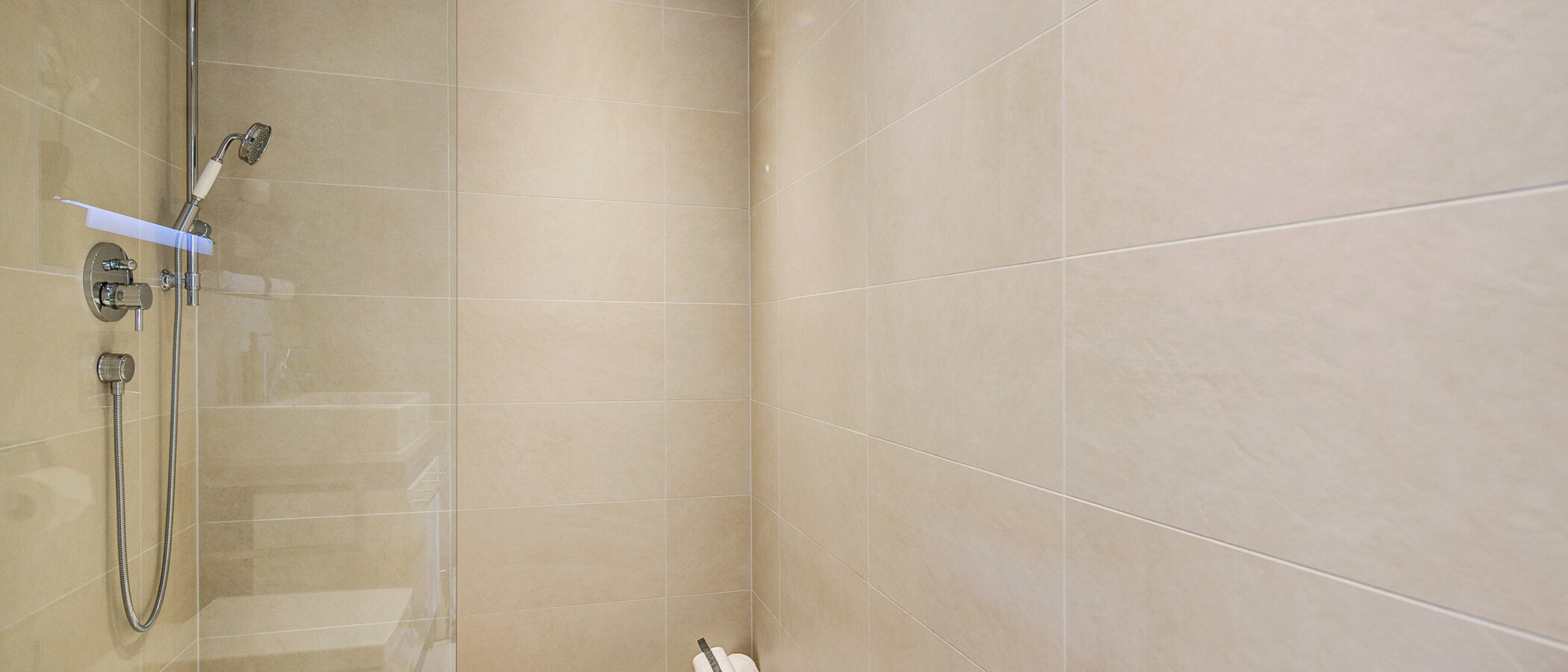 studio München Bogenhausen 02 bathroom 8773
