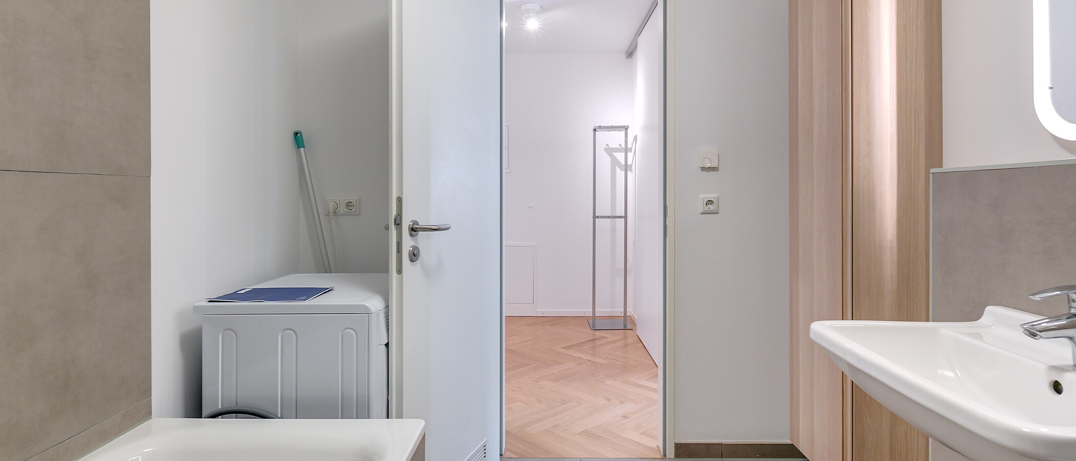 apartment München Schwanthalerhöhe 03 bathroom 8783