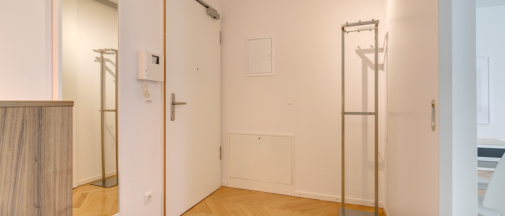 apartment München Schwanthalerhöhe 02 hall 8783