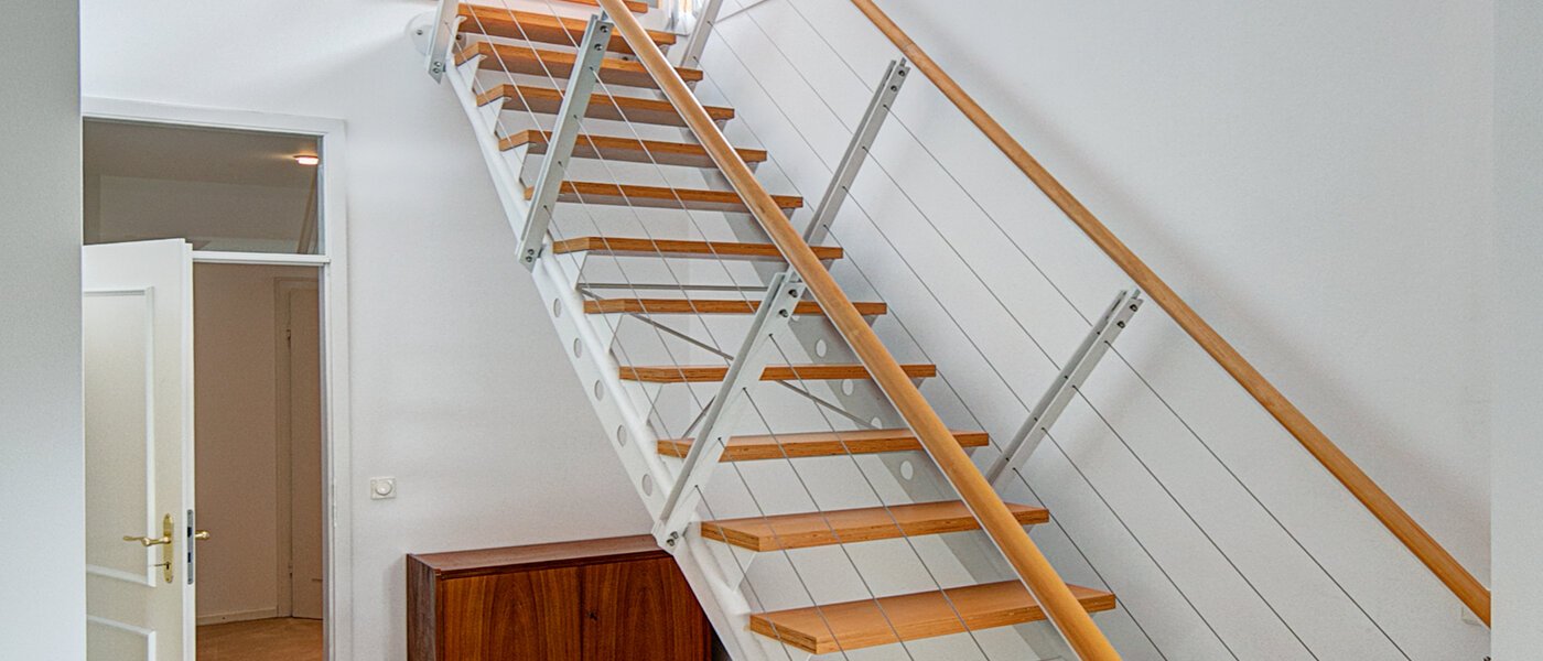 attic apartment München Solln 06 living room 8785