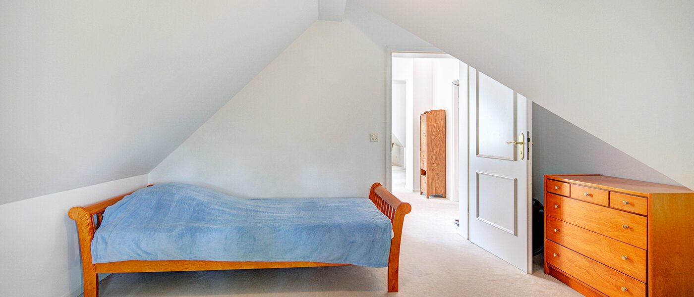 attic apartment München Solln 01 guest room 8785