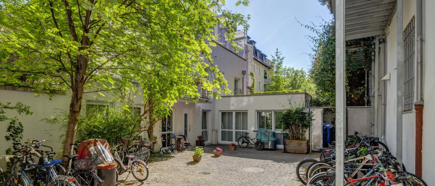 apartment München Maxvorstadt - Universitätsviertel 01 inner courtyard  8789