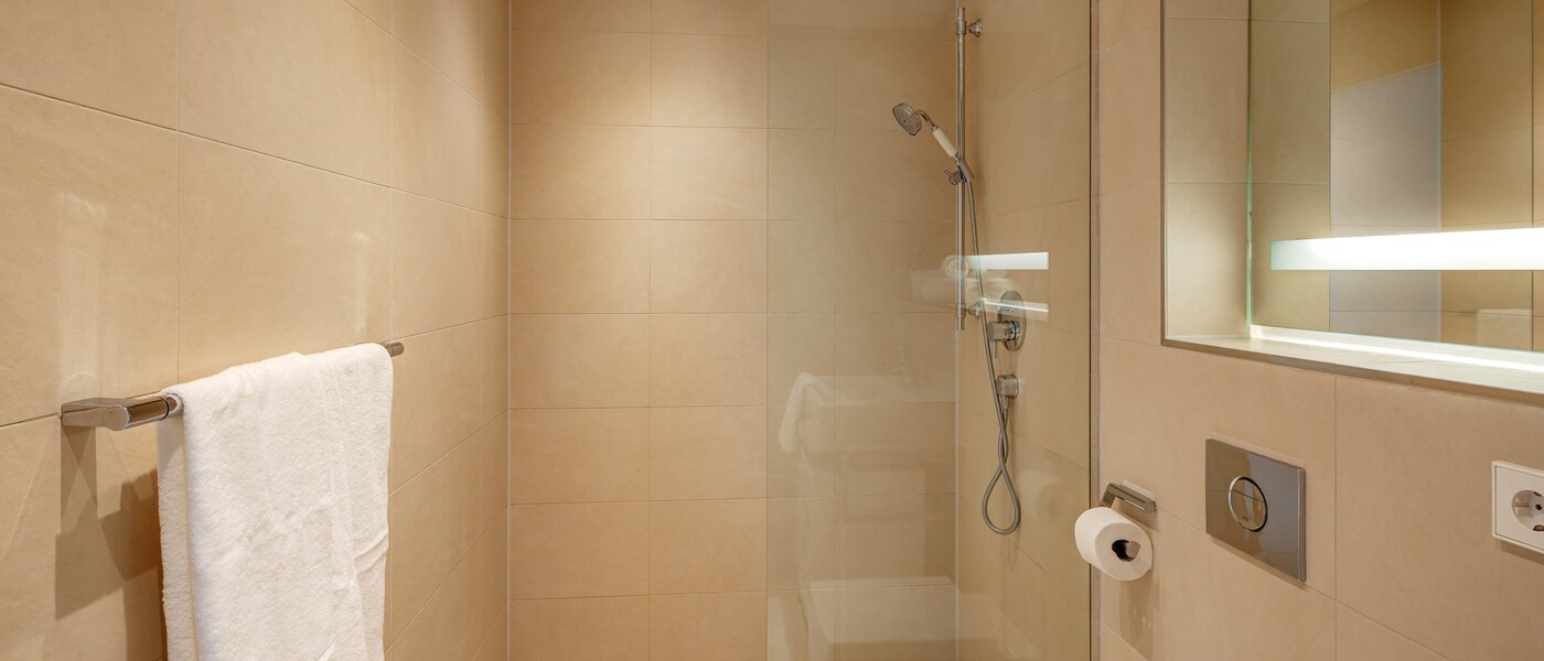 apartment München Bogenhausen 04 bathroom 8795