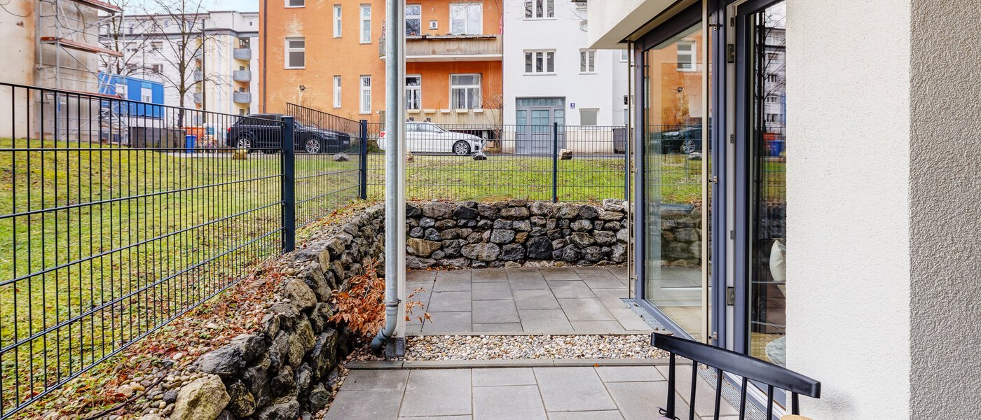 apartment München Bogenhausen 05 terrace 8795