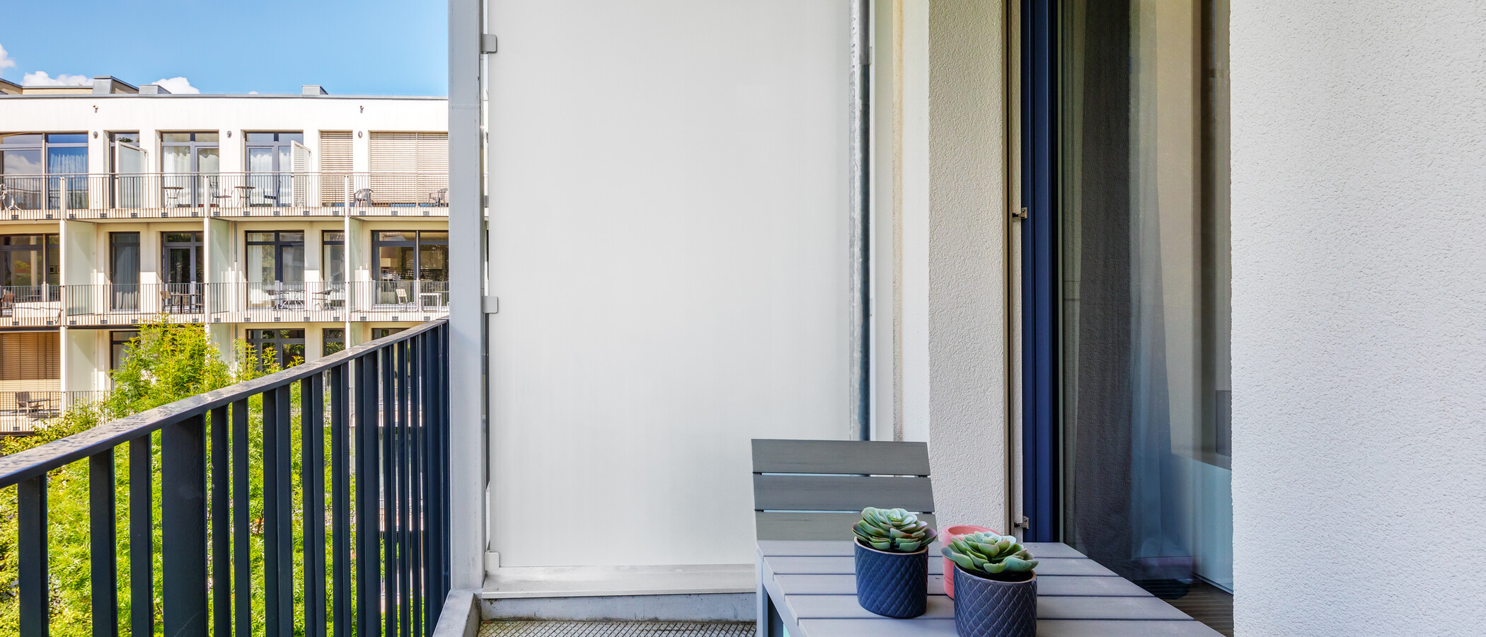 apartment München Bogenhausen 02 balcony 8796