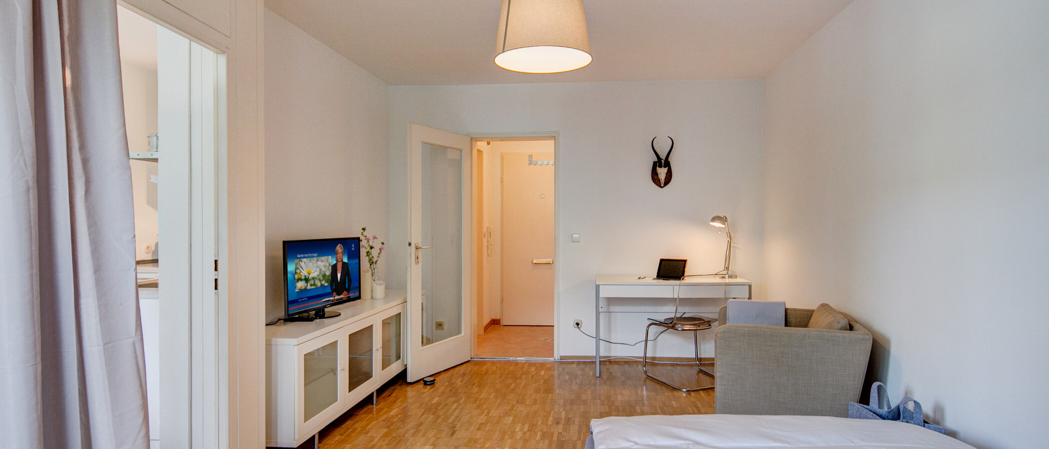 apartment München Untergiesing 03 living room 8797