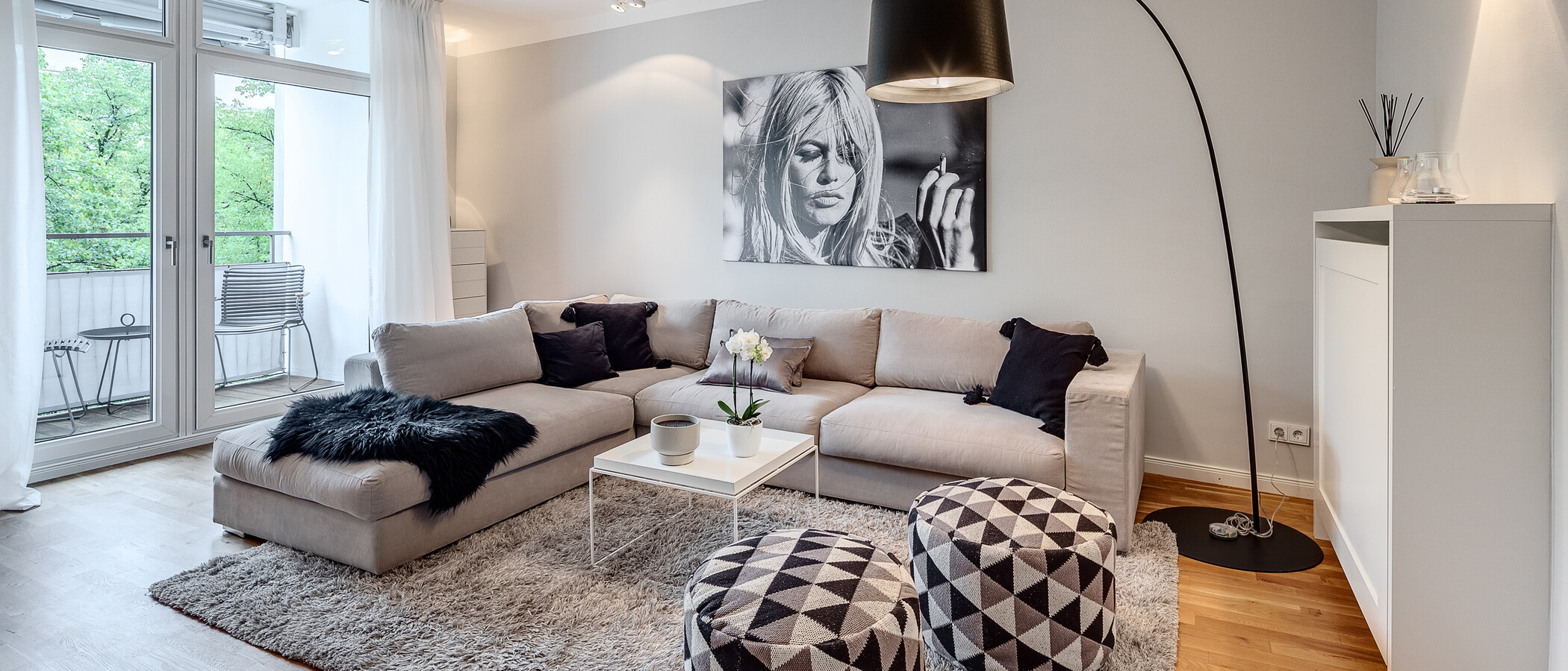 apartment München Schwabing-West (rund um den Hohenzollernplatz) 01 living area 8850