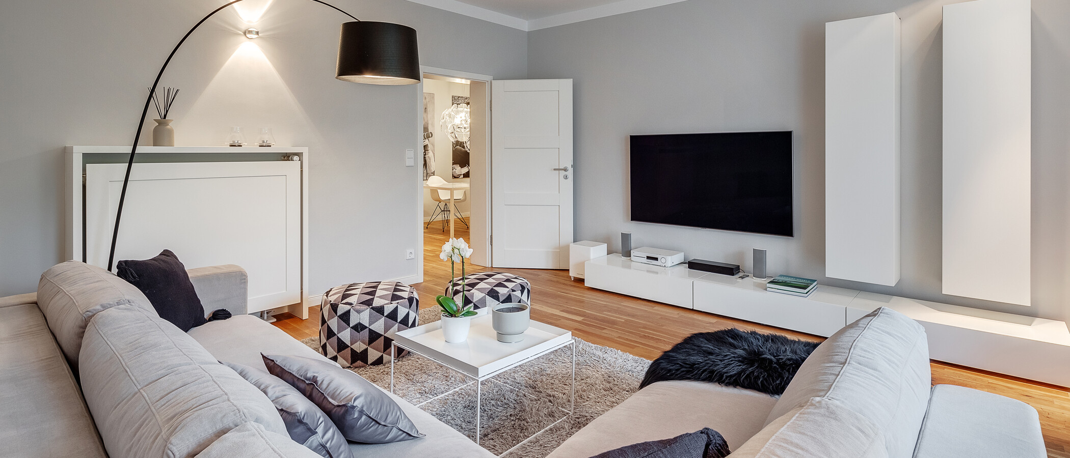 apartment München Schwabing-West (rund um den Hohenzollernplatz) 05 living area 8850