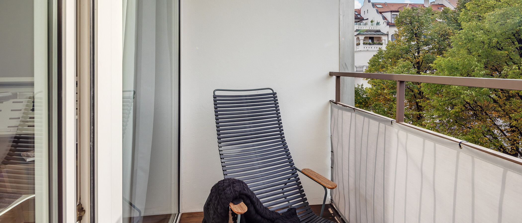 apartment München Schwabing-West (rund um den Hohenzollernplatz) 01 2. balcony 8850