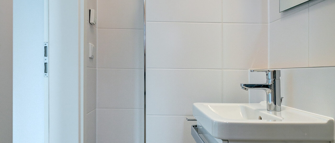 house München Freimann 03 guest toilet 8852