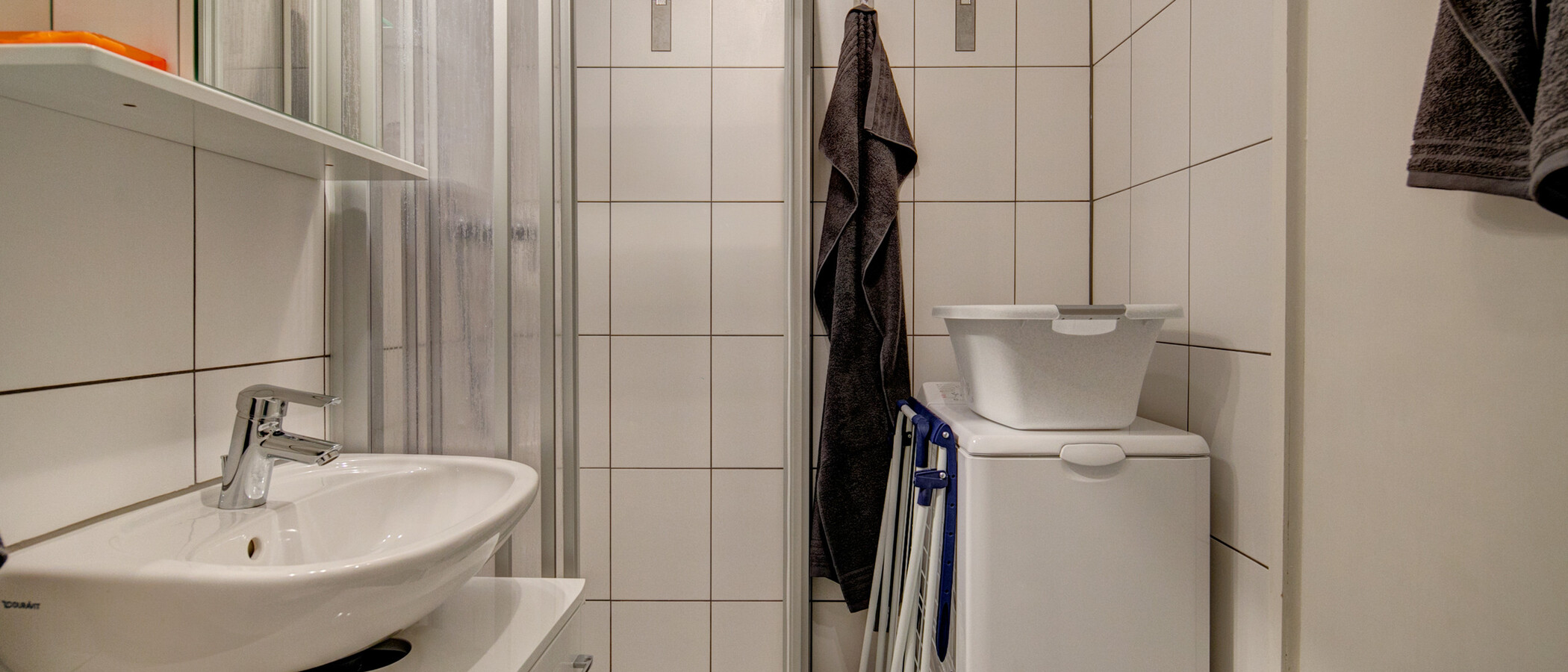 studio München Oberföhring 01 bathroom 8865