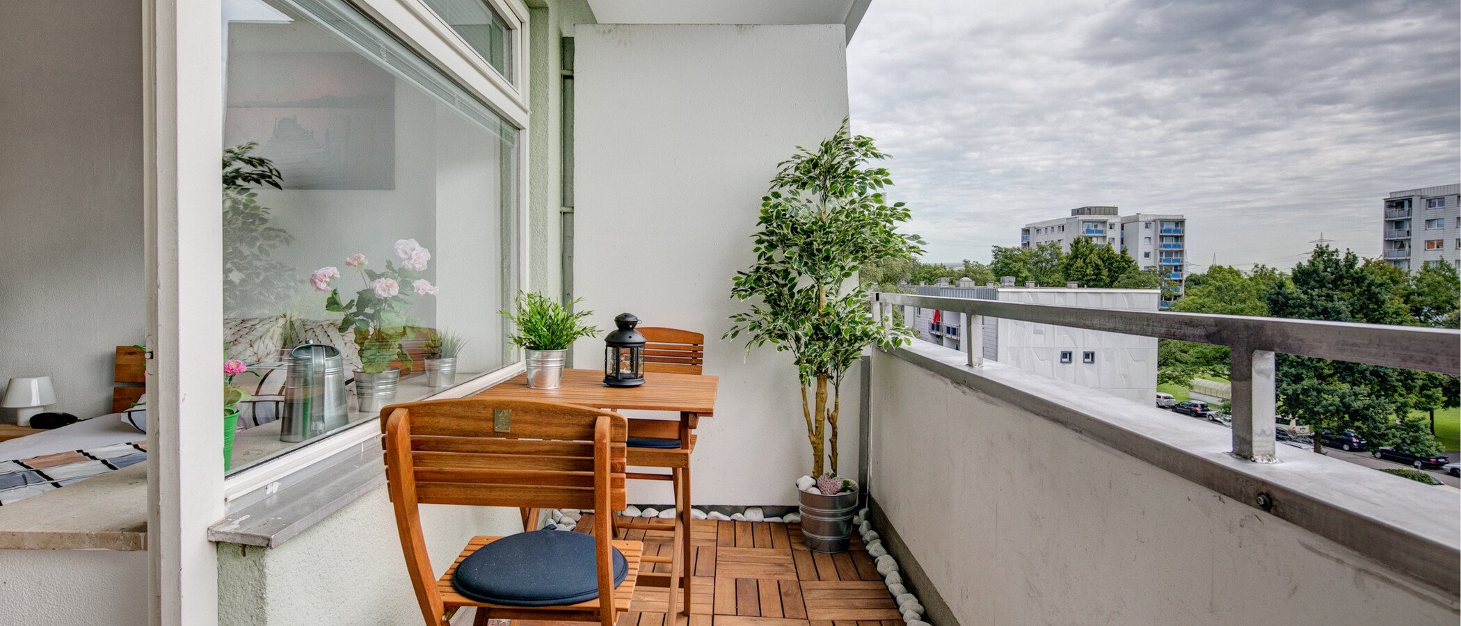 studio München Oberföhring 01 balcony 8865