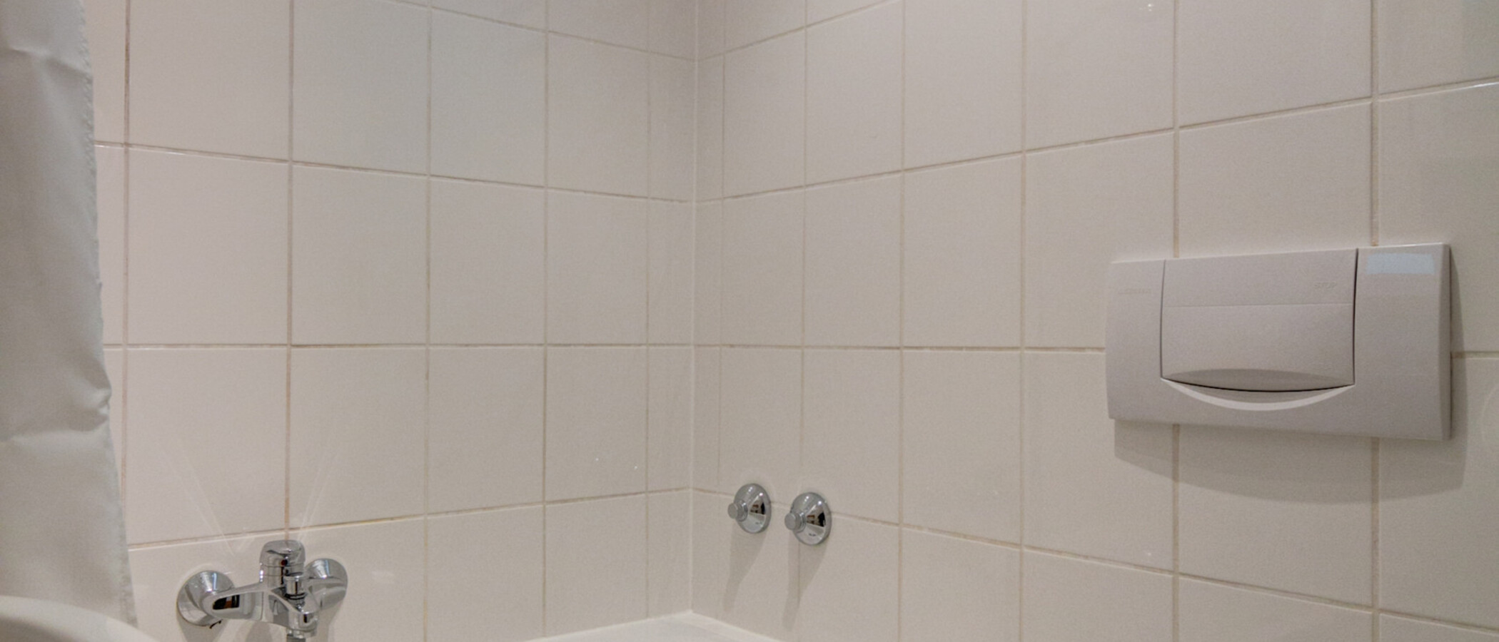 studio München Schwabing-Nord (zw. Leopoldstraße & Englischen Garten) 02 bathroom 8870
