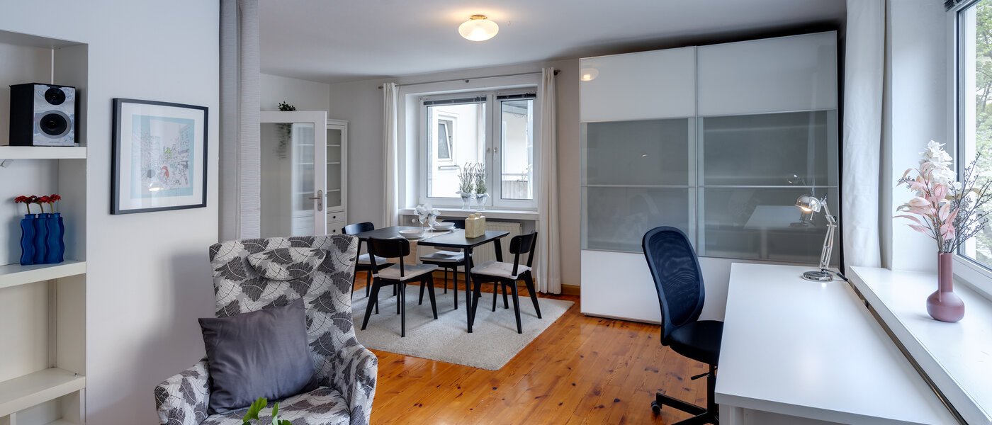 apartment München Lehel 01 living area 8871