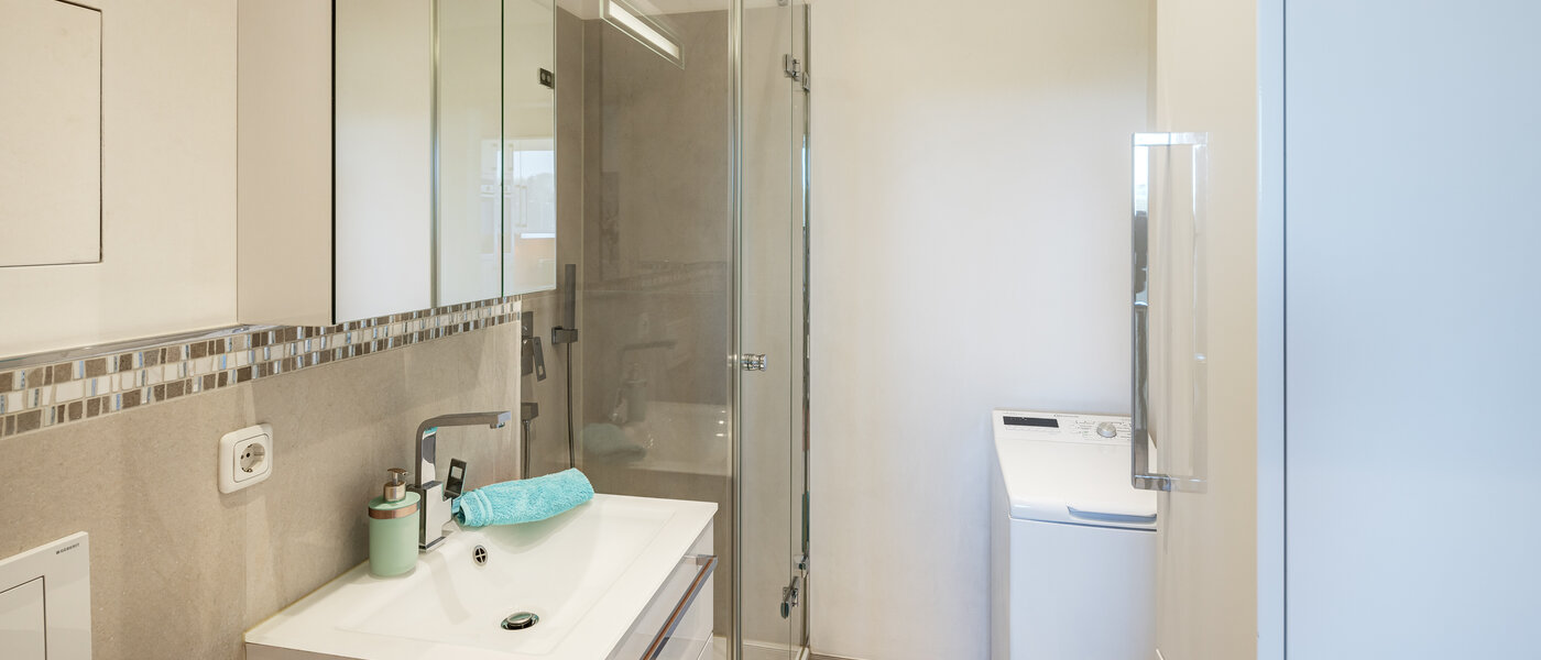 apartment München Sendling-Westpark 01 bathroom 8875