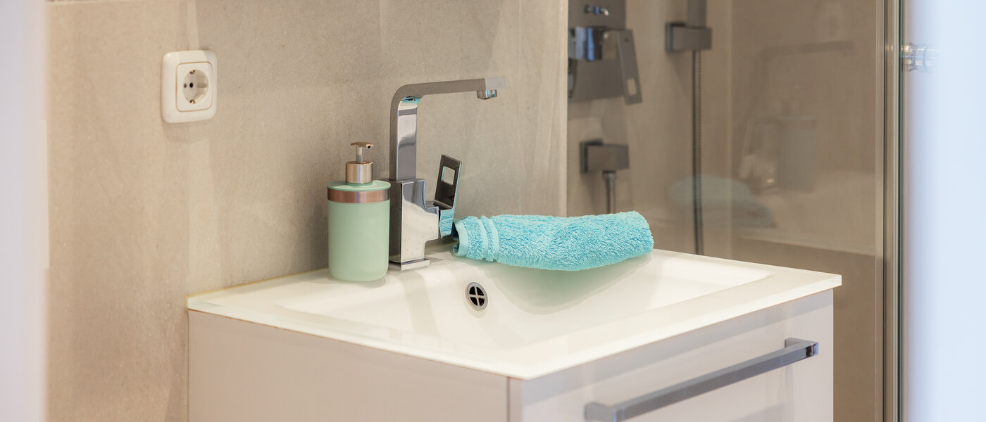 apartment München Sendling-Westpark 02 bathroom 8875