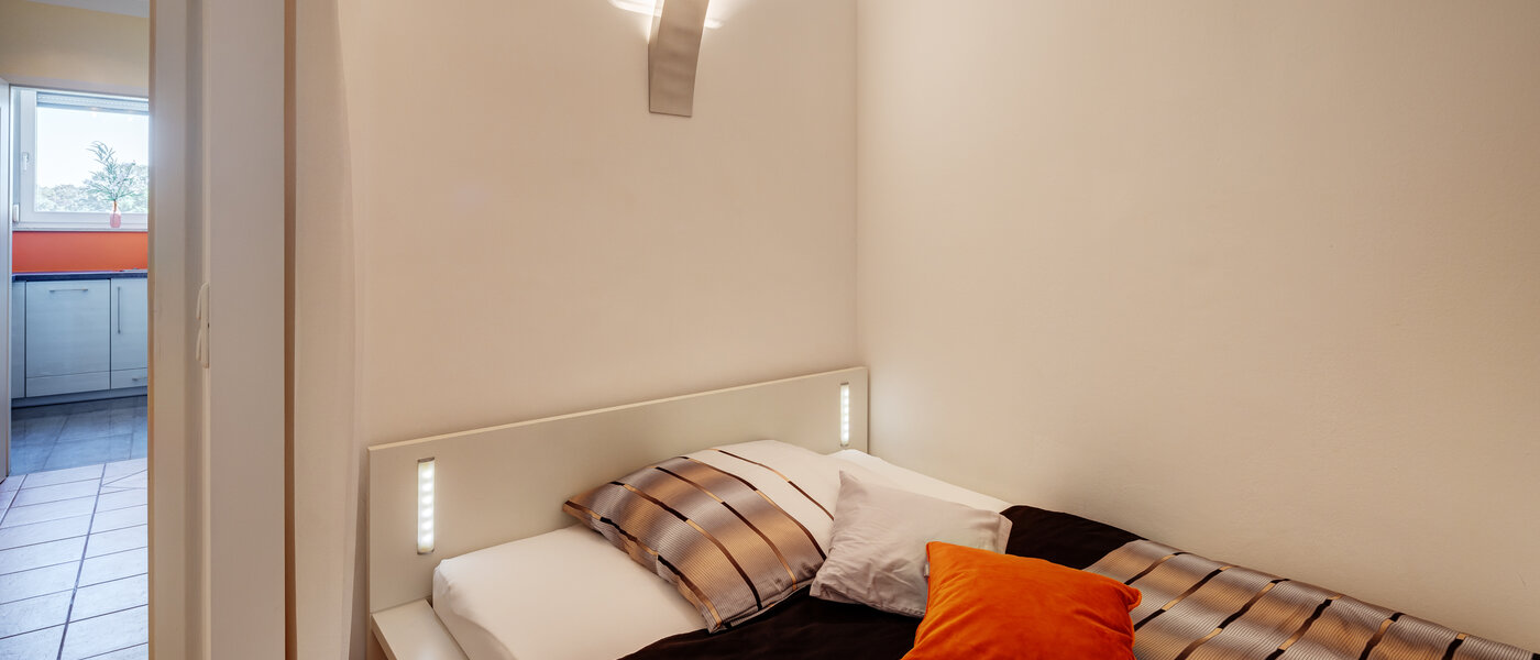 apartment München Sendling-Westpark 01 sleeping area 8875